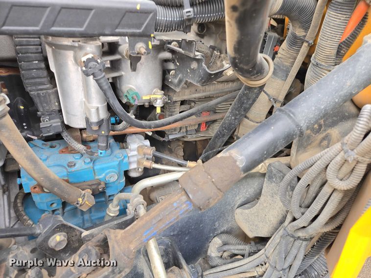 image for item EV5699 2012 International Durastar 4400 bucket truck