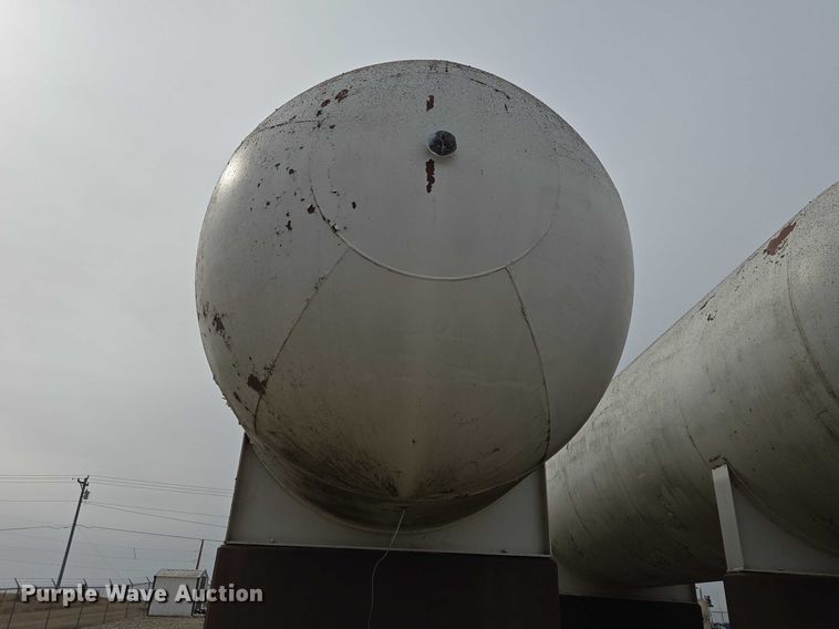 image for item EV5702 1973 Beaird propane tank