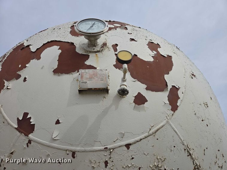 image for item EV5702 1973 Beaird propane tank