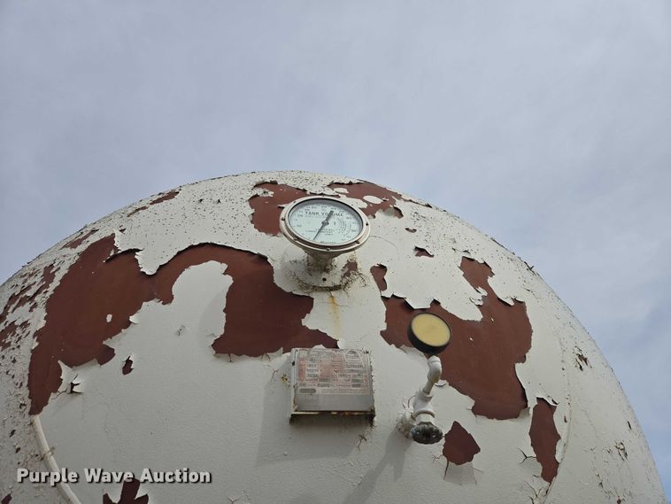 image for item EV5702 1973 Beaird propane tank