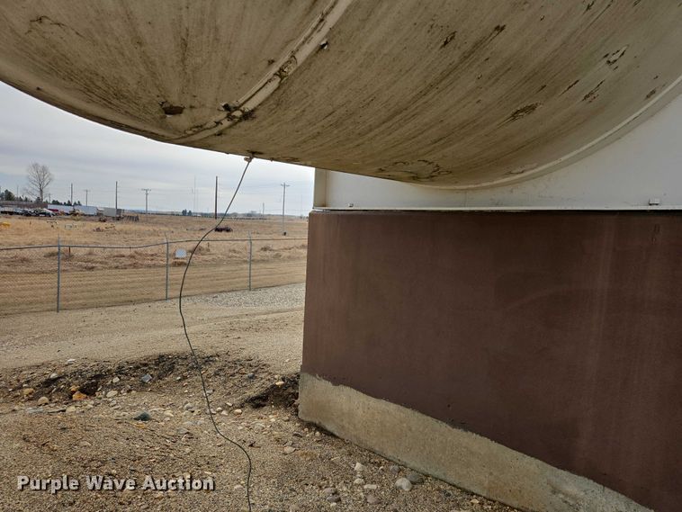 image for item EV5702 1973 Beaird propane tank