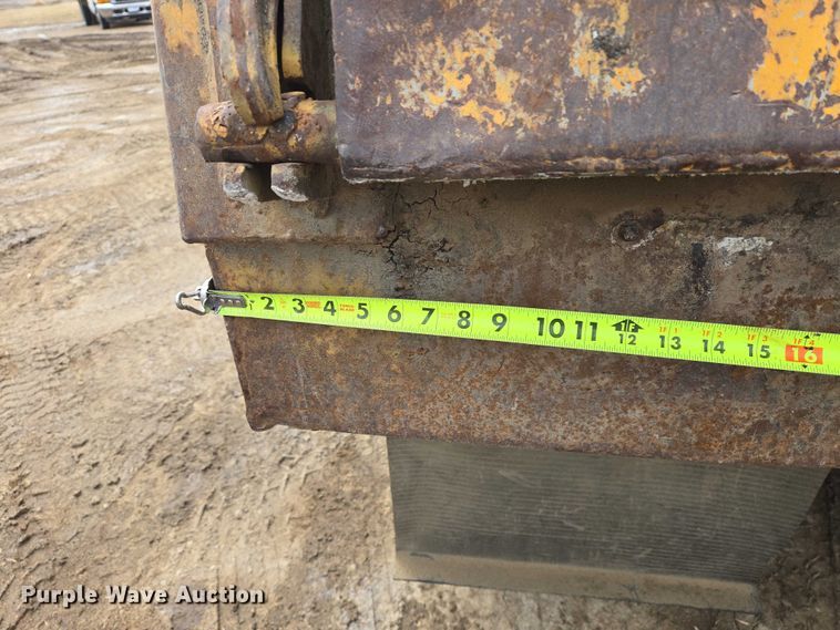 image for item EV5711 1998 International 2554 dump truck