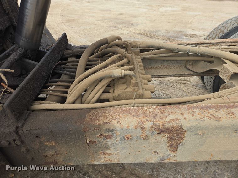 image for item EV5711 1998 International 2554 dump truck