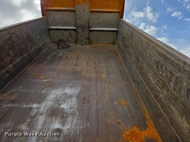 image for item EV5711 1998 International 2554 dump truck