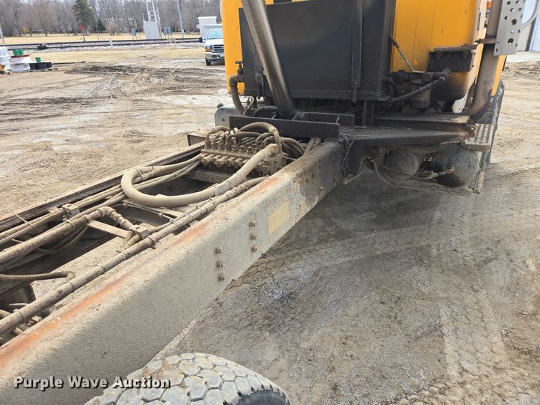 image for item EV5711 1998 International 2554 dump truck