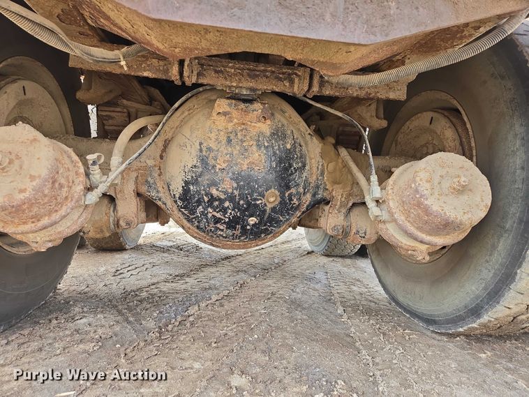 image for item EV5711 1998 International 2554 dump truck