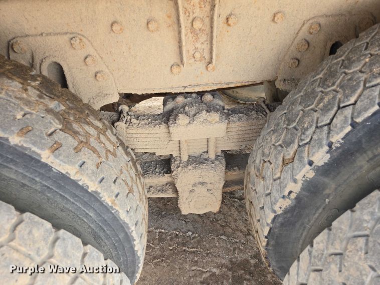 image for item EV5711 1998 International 2554 dump truck