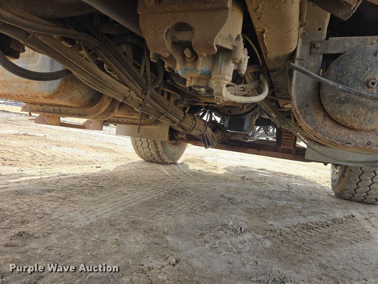 image for item EV5711 1998 International 2554 dump truck