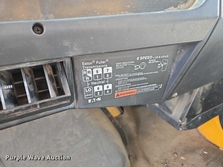 image for item EV5711 1998 International 2554 dump truck