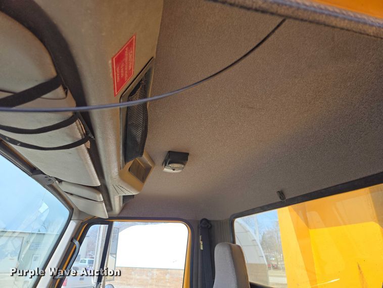 image for item EV5711 1998 International 2554 dump truck