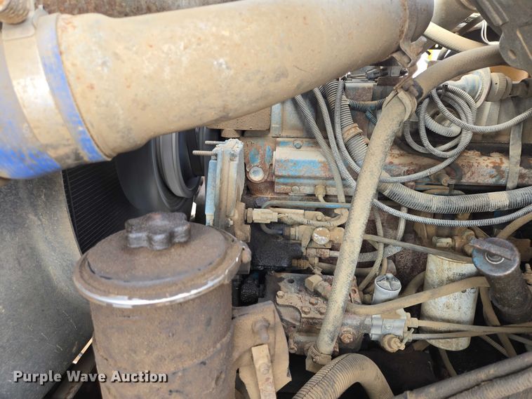 image for item EV5711 1998 International 2554 dump truck