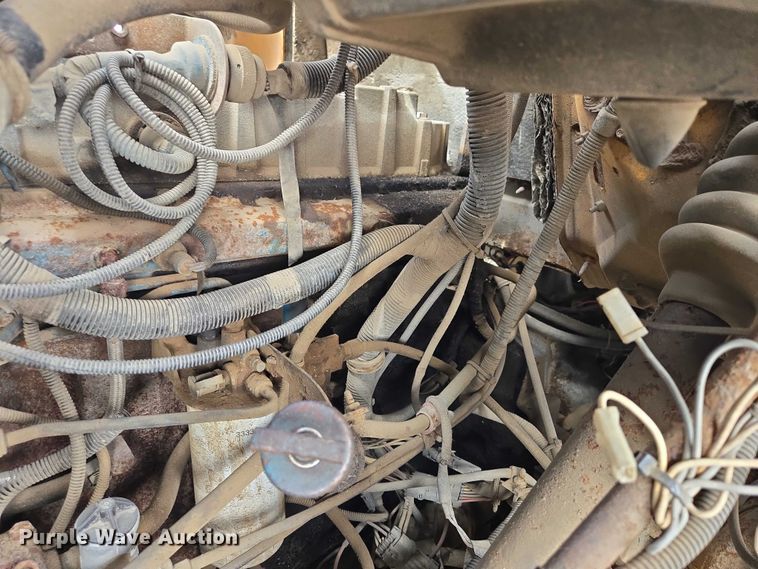 image for item EV5711 1998 International 2554 dump truck