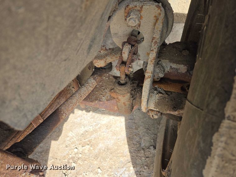 image for item EV5711 1998 International 2554 dump truck