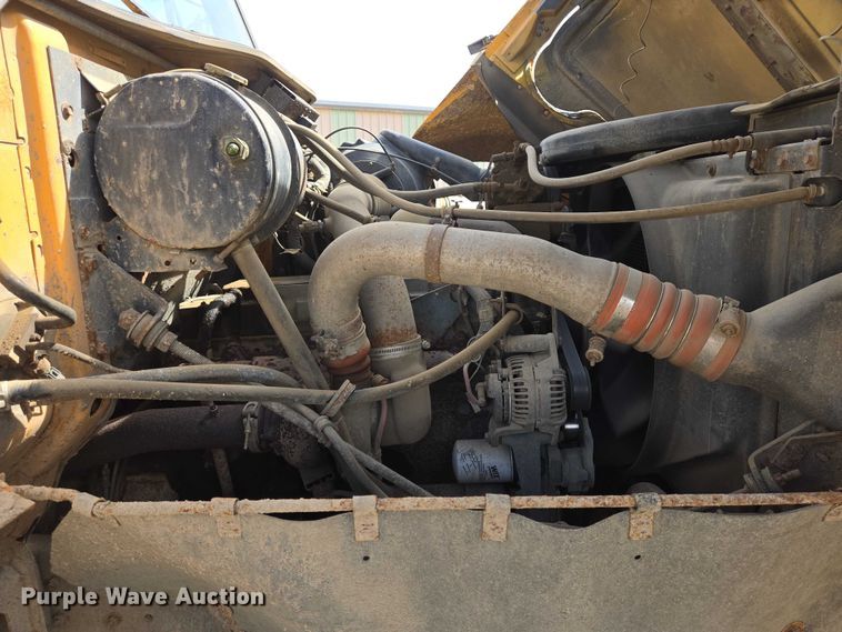image for item EV5711 1998 International 2554 dump truck
