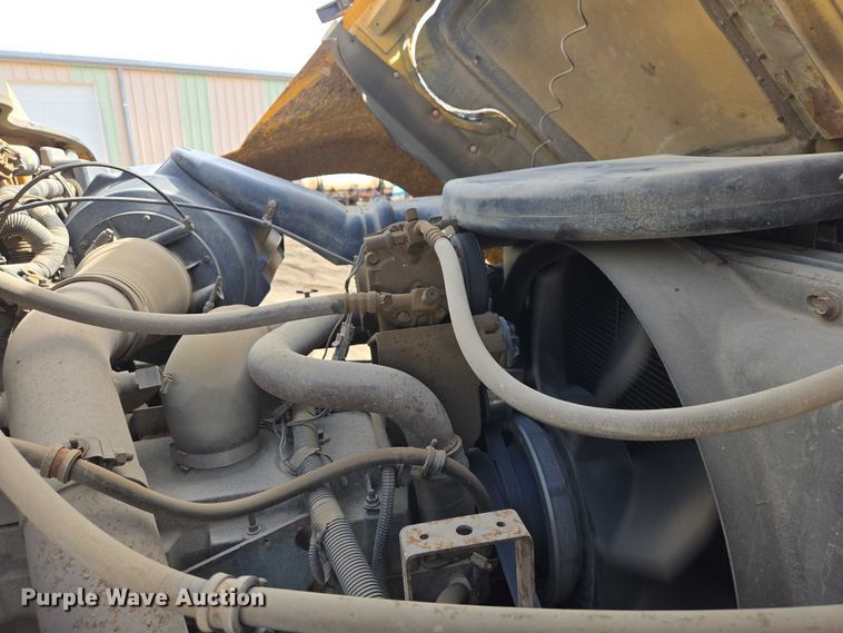 image for item EV5711 1998 International 2554 dump truck