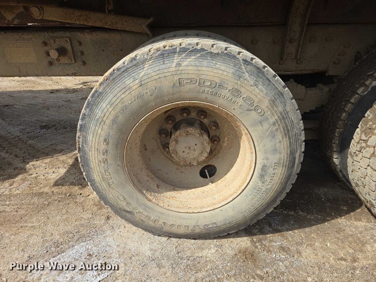 image for item EV5711 1998 International 2554 dump truck