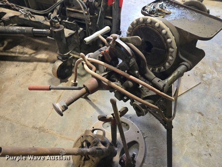 image for item EV5713 Rigid 300 pipe threader