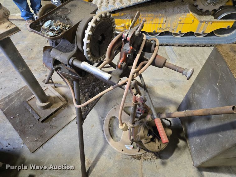 image for item EV5713 Rigid 300 pipe threader