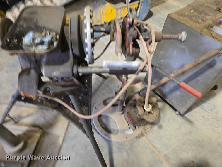 image for item EV5713 Rigid 300 pipe threader