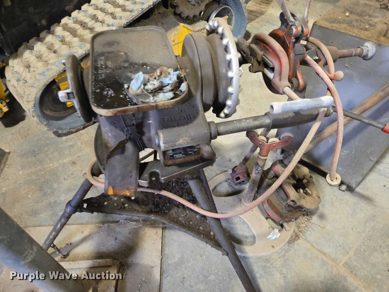 image for item EV5713 Rigid 300 pipe threader