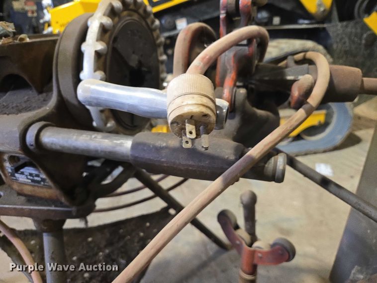 image for item EV5713 Rigid 300 pipe threader