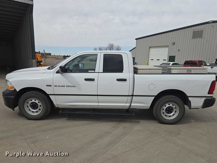 image for item EV5717 2012 Dodge Ram 1500 Ext. Cab pickup truck