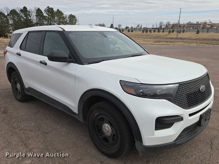 image for item EV5719 2023 Ford Explorer Police Interceptor SUV