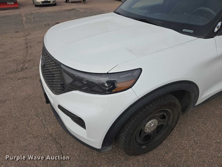 image for item EV5719 2023 Ford Explorer Police Interceptor SUV