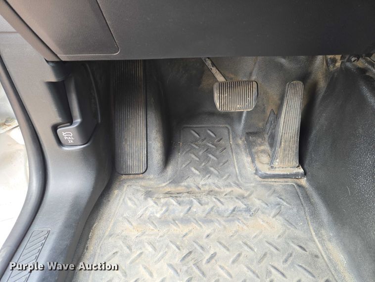 image for item EV5719 2023 Ford Explorer Police Interceptor SUV