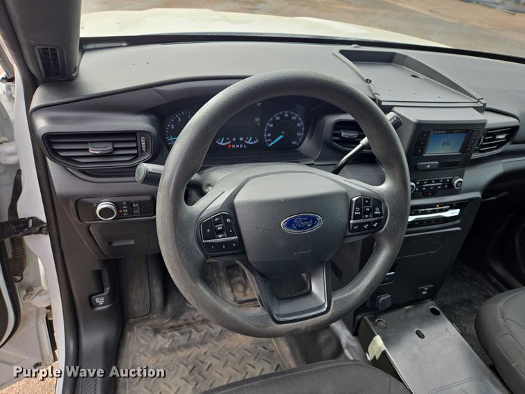 image for item EV5719 2023 Ford Explorer Police Interceptor SUV