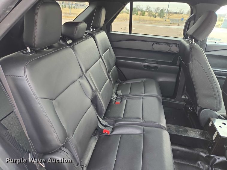 image for item EV5719 2023 Ford Explorer Police Interceptor SUV