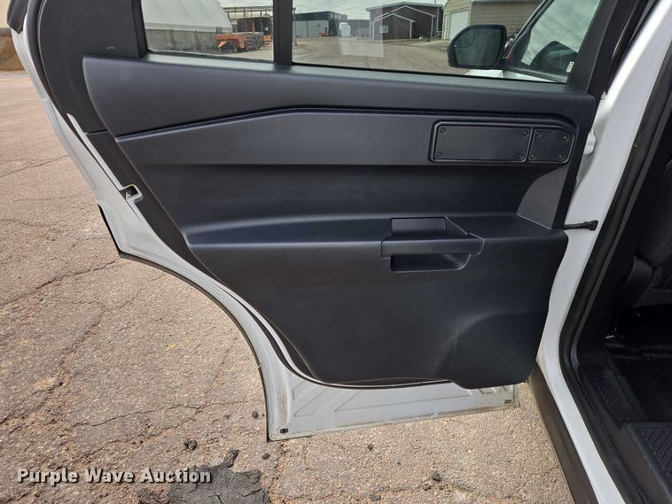 image for item EV5719 2023 Ford Explorer Police Interceptor SUV