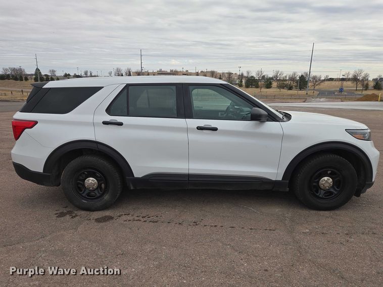 image for item EV5722 2021 Ford Explorer Police Interceptor SUV
