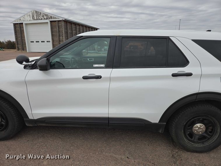 image for item EV5722 2021 Ford Explorer Police Interceptor SUV