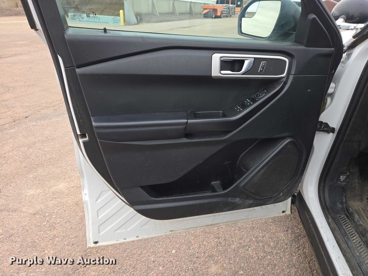 image for item EV5722 2021 Ford Explorer Police Interceptor SUV