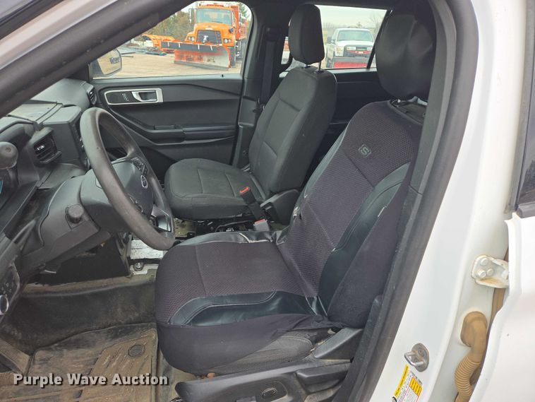 image for item EV5722 2021 Ford Explorer Police Interceptor SUV