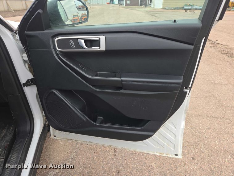 image for item EV5722 2021 Ford Explorer Police Interceptor SUV