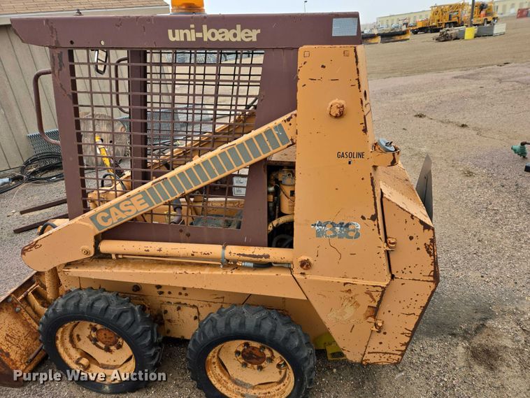 image for item EV5752 1987 Case 1818 skid steer loader