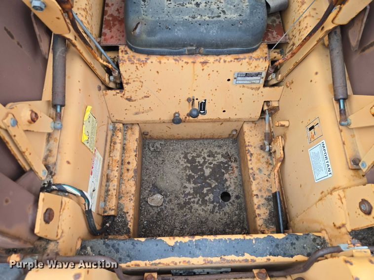 image for item EV5752 1987 Case 1818 skid steer loader