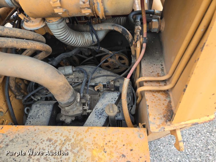 image for item EV5752 1987 Case 1818 skid steer loader