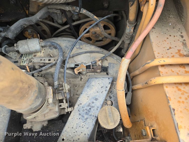 image for item EV5752 1987 Case 1818 skid steer loader