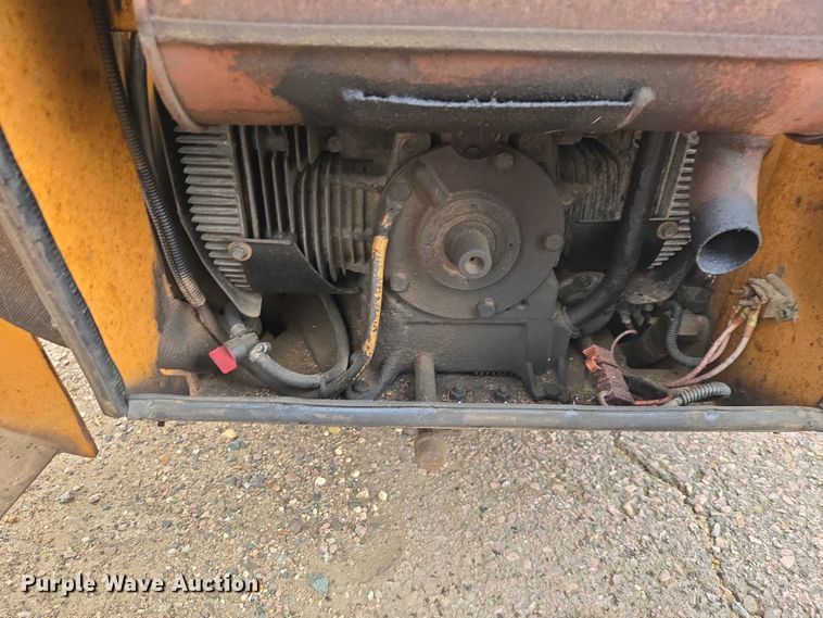 image for item EV5752 1987 Case 1818 skid steer loader