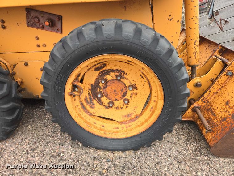 image for item EV5752 1987 Case 1818 skid steer loader