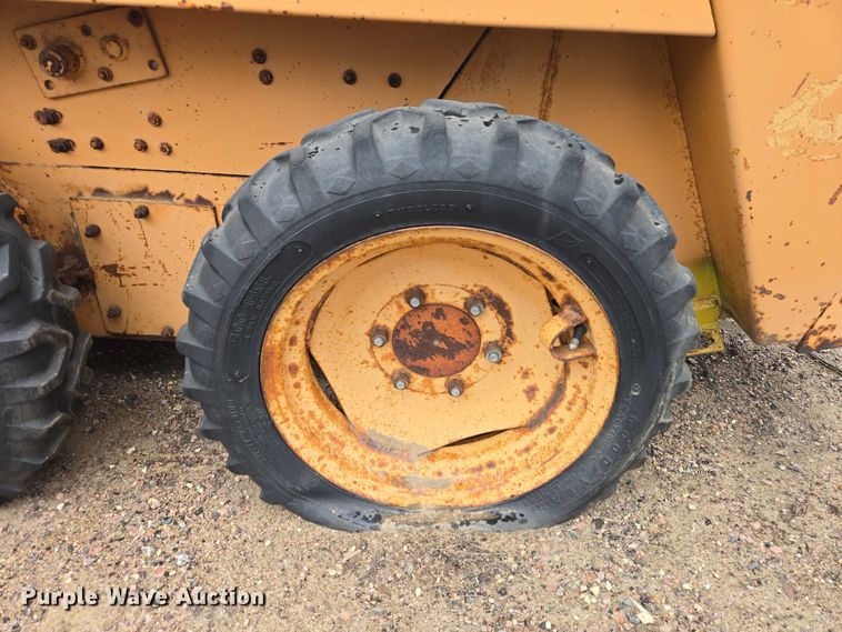 image for item EV5752 1987 Case 1818 skid steer loader