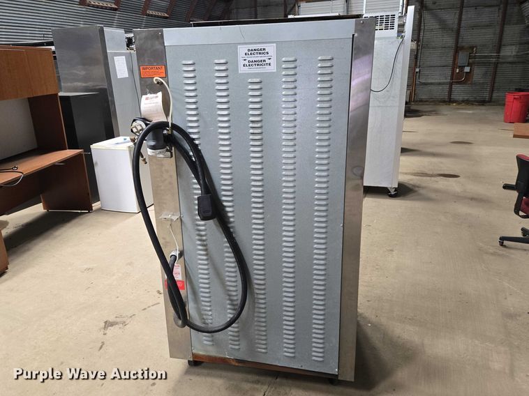 image for item EV5757 2013 Doyon JA12SL oven