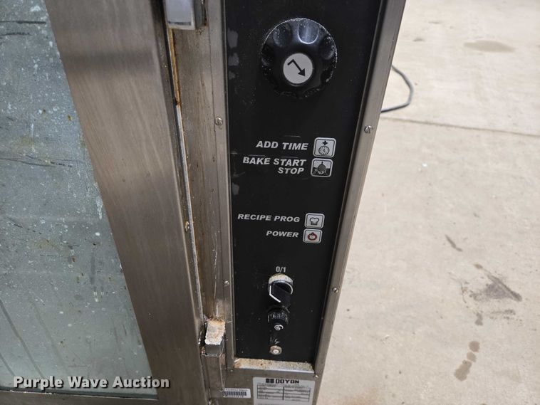 image for item EV5757 2013 Doyon JA12SL oven
