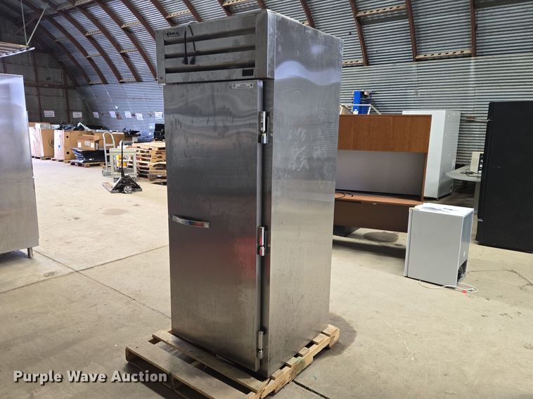 image for item EV5765 True Manufacturing STR1RRI-1S refrigerator