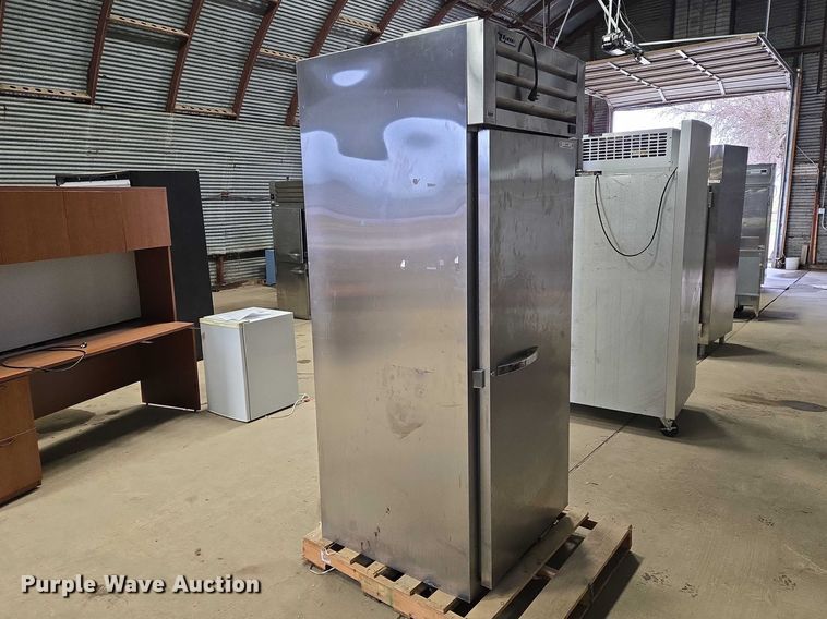 image for item EV5765 True Manufacturing STR1RRI-1S refrigerator