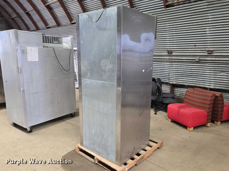 image for item EV5765 True Manufacturing STR1RRI-1S refrigerator
