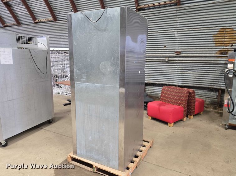 image for item EV5765 True Manufacturing STR1RRI-1S refrigerator